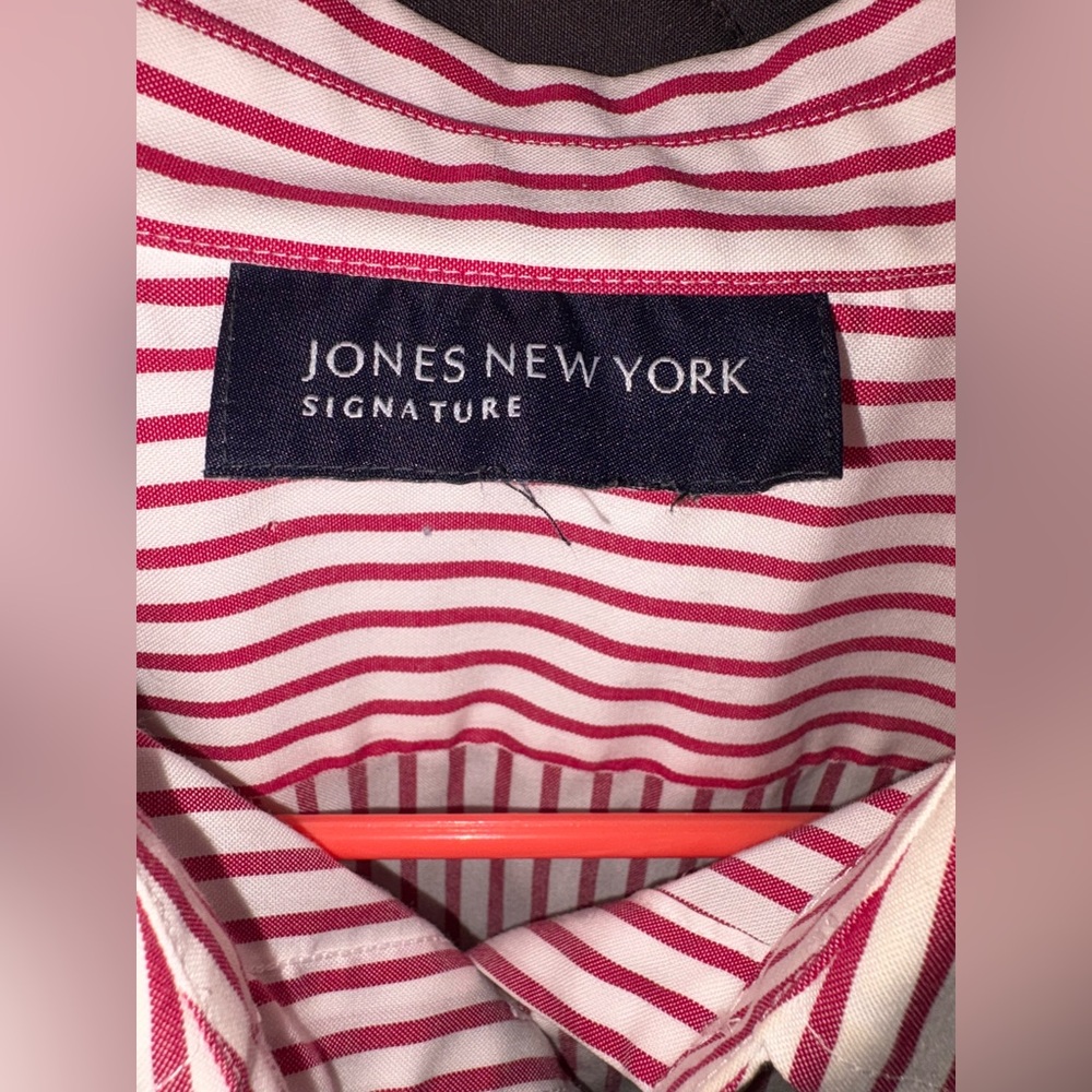 Jones New York Red and White Striped Women’s Shirt #1225 - Picture 4 of 6